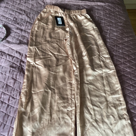 Satin pants to sale ! Never used from pretty little thing / death stock ! - Picture 2 of 2